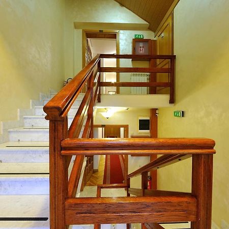 Hotel Sucevic Garni Belgrado Exterior foto