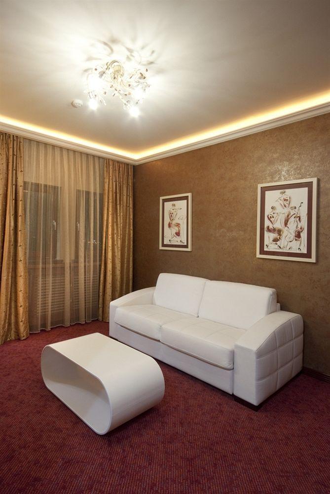 Hotel Sucevic Garni Belgrado Exterior foto