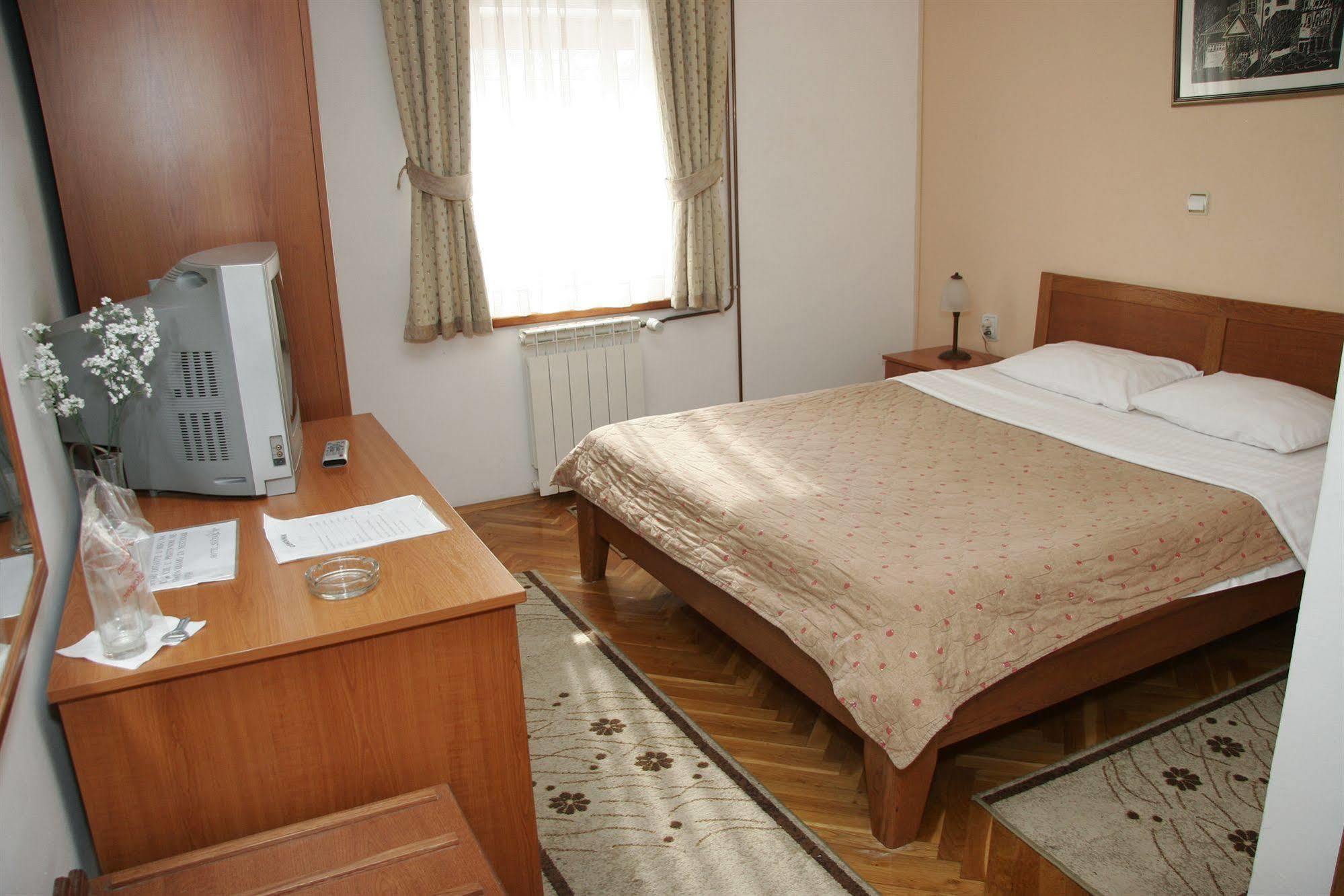 Hotel Sucevic Garni Belgrado Exterior foto