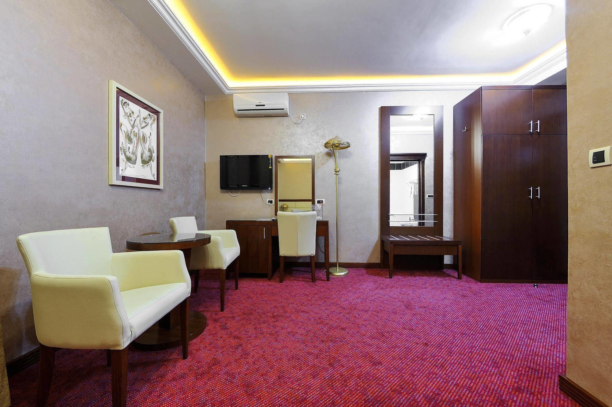 Hotel Sucevic Garni Belgrado Exterior foto