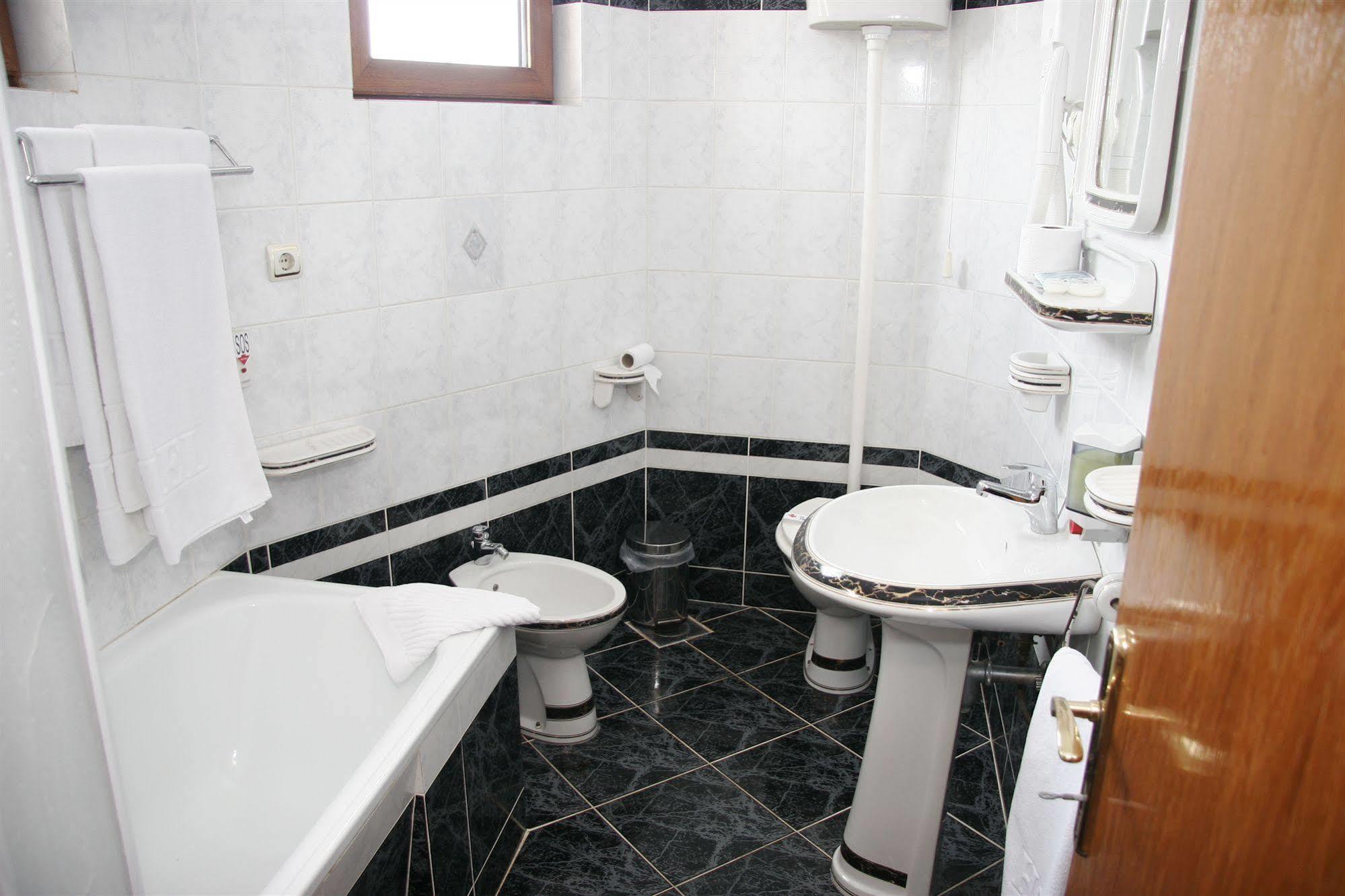 Hotel Sucevic Garni Belgrado Exterior foto