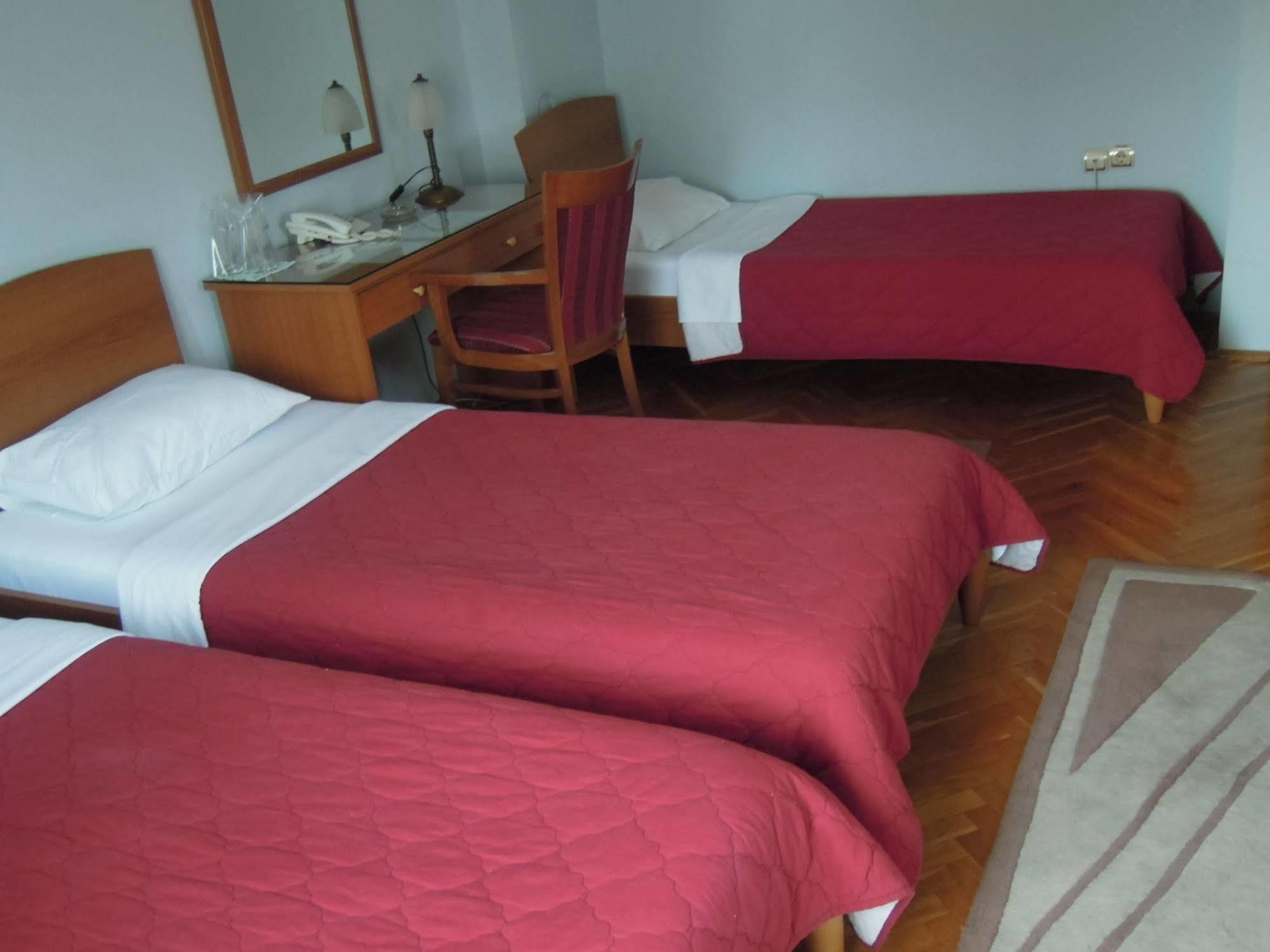 Hotel Sucevic Garni Belgrado Exterior foto