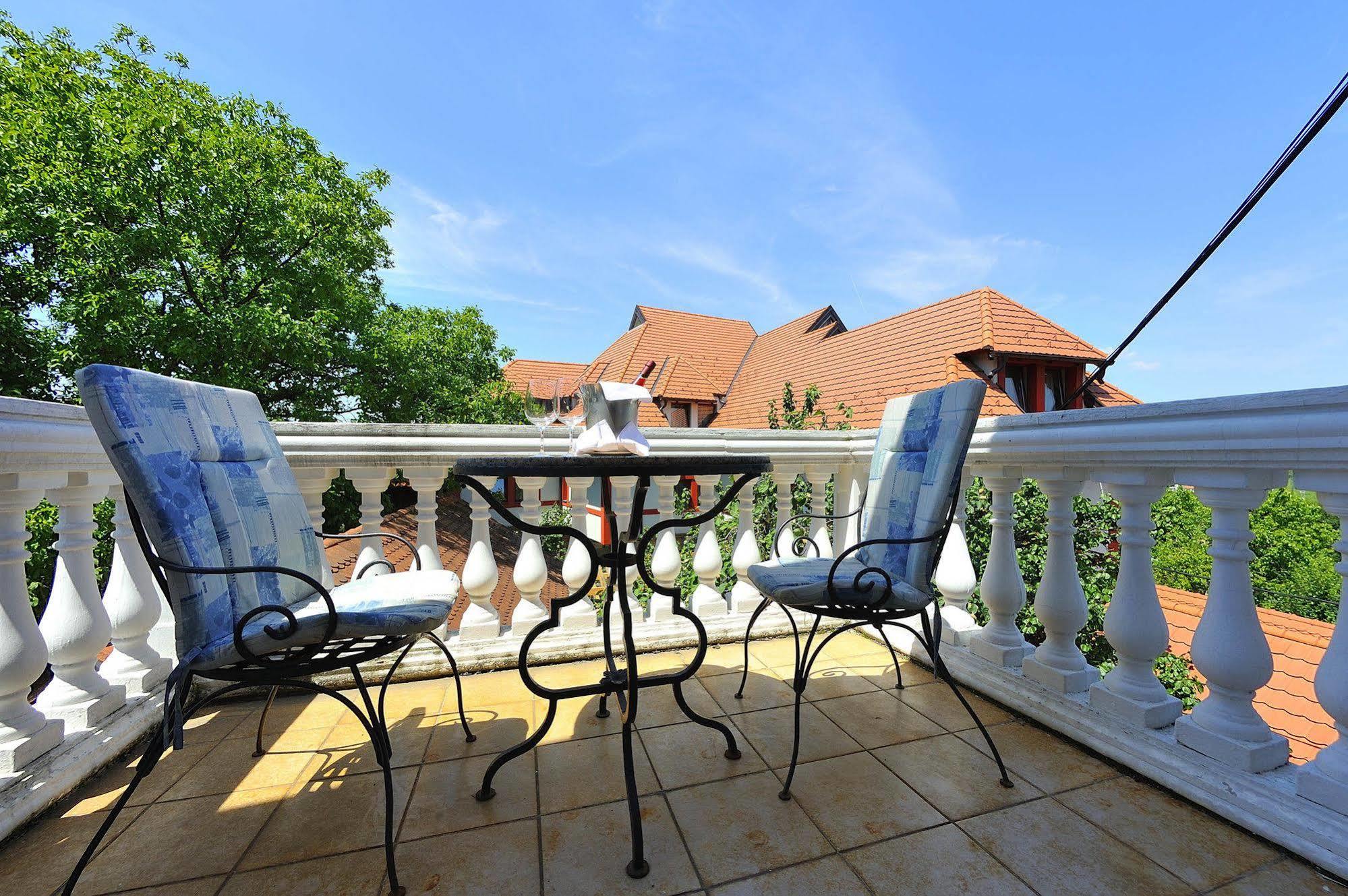 Hotel Sucevic Garni Belgrado Exterior foto