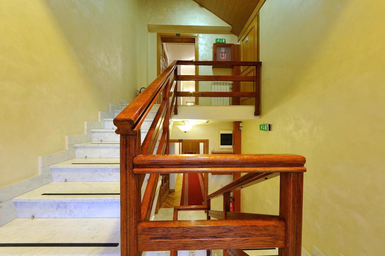 Hotel Sucevic Garni Belgrado Exterior foto